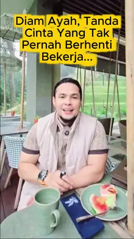 Kita sering memeluk ibu, tapi lupa menepuk bahu ayah yang diam-diam menanggung semua beban. Padahal, kalau bukan karena ayah, kita mungkin tak akan berdiri sekuat hari ini.