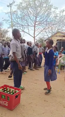 Mtu hasijaribu kucheka aki😂😂😂