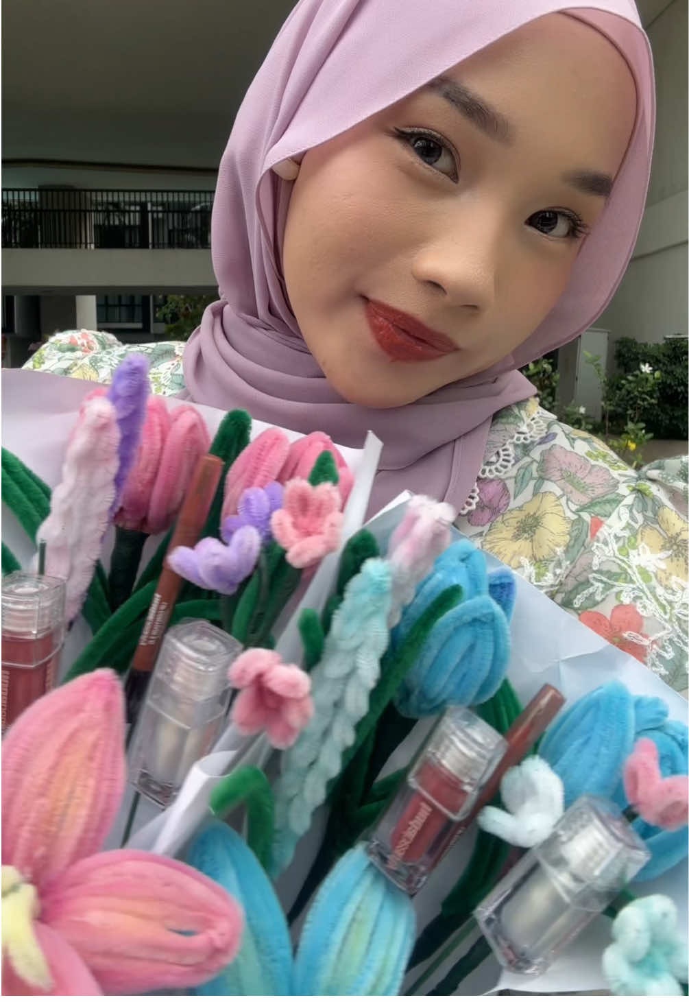 my first attempt at making DIY chenille flower bouquets 💌