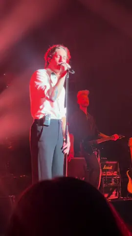 On a different planet #mars 🪐👽@Damiano David #funnylittlefearstour #damianodavidaustralia #damianodavid #damianodavidmelbourne 