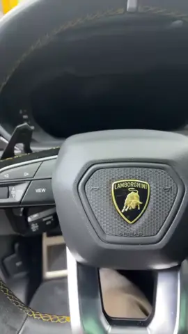 #lamborghini #urus #v8 #coldstart #fastlife 