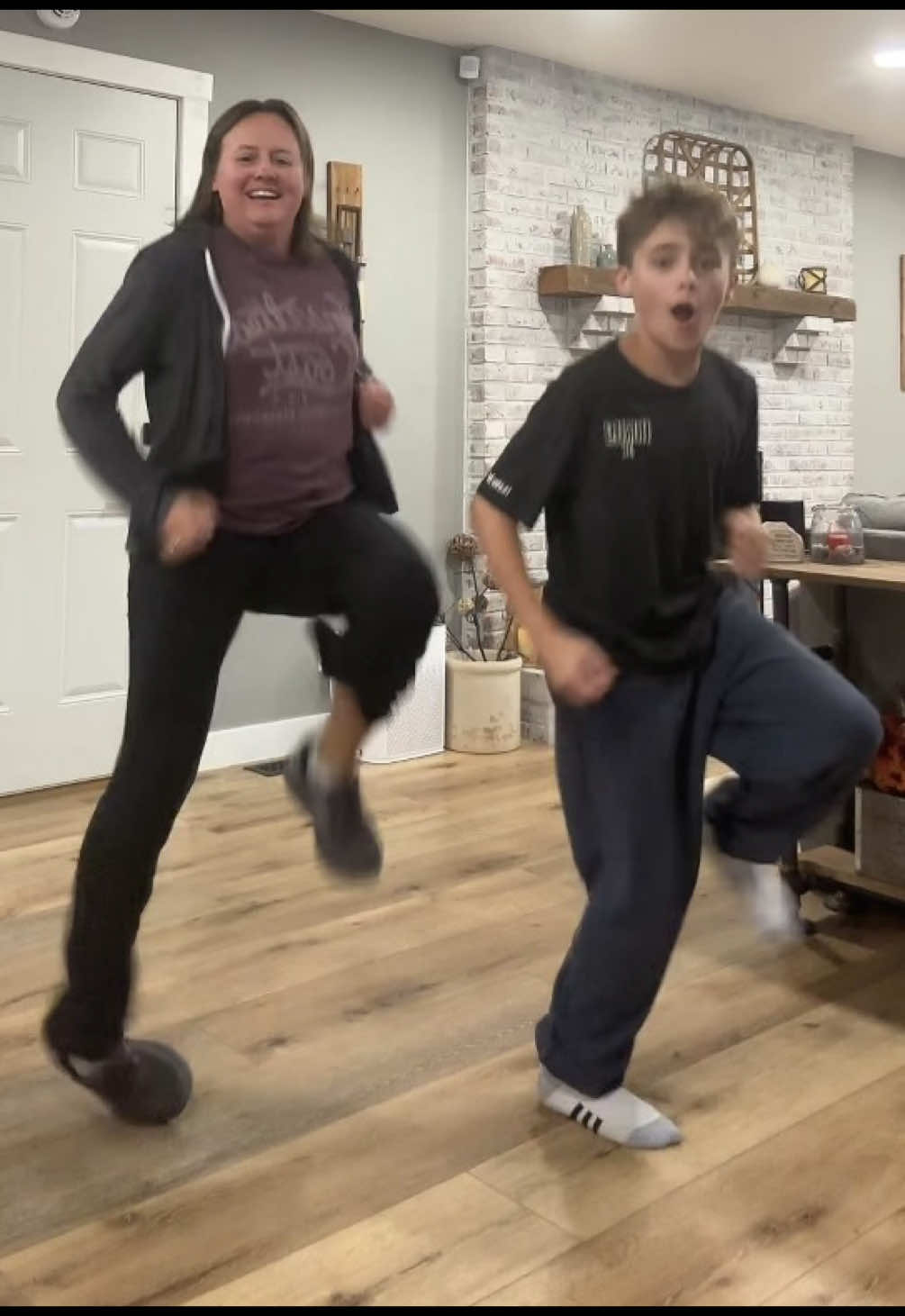 RIP mom's ankle #draft #dance #ouch #fyp #MomsofTikTok 