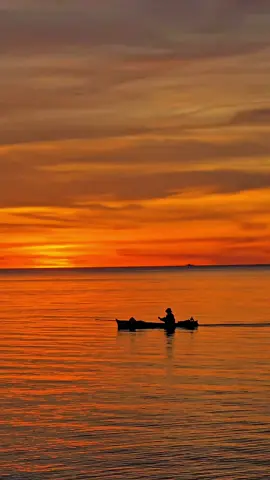 #sunset #beach #sunaribeachresortselayar #selayarisland #southsulawesi 