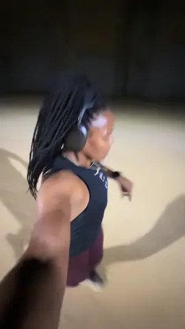 5 miles before the sun ☀️ came up. First run outside this week. Tomorrows weather is supposed to be bad so I had to make sure I got atleast one run in this week. Half marathon training starts next week 🙂 Anyone else running the Houston marathon or half marathon in January 👀? #halfmarathon #run #runner #Running #blackgirlsrun 