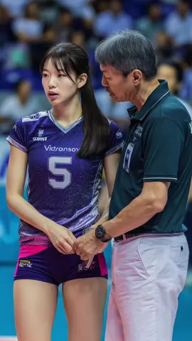 A beautiful volleyball player with a pretty smile appears on the volleyball court. #Volleyball #Sports #Dance #trand #fyp 