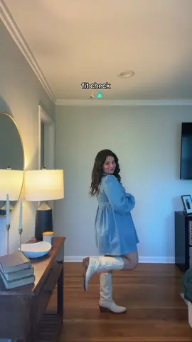 a girl in her boots @Tecovas #nashville #nashvilleoutfit #tecovas #cowgirlboots #broadway 