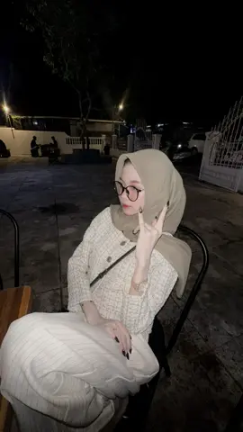 😭