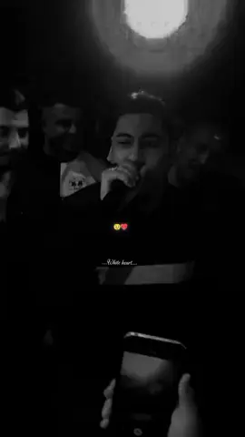 انا عييت من التيليفون🥹💔#tiktoklongs #viral #creatorsearchinsights #fyp #CapCut @Cheb Ali Mdjadji oficiel 