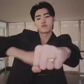 hey so i’m actually obsessed with this new tik tok #parksunghoon #sunghoonenhypen #enhypen #sunghoonedit #fyp  i’m going insane help me