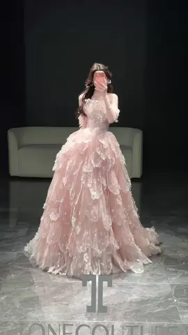 Không ai có thể cưỡng lại được vẻ đẹp của chiếc váy công chúa này ! #vaycongchua #vayxinh #vaythietke #fypシ゚ #xuhuong 