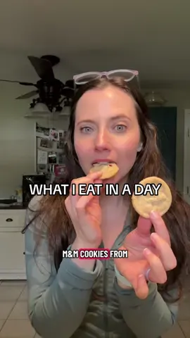 #bulkingseason #whatieatinaday #musclegain #highproteinmeals 