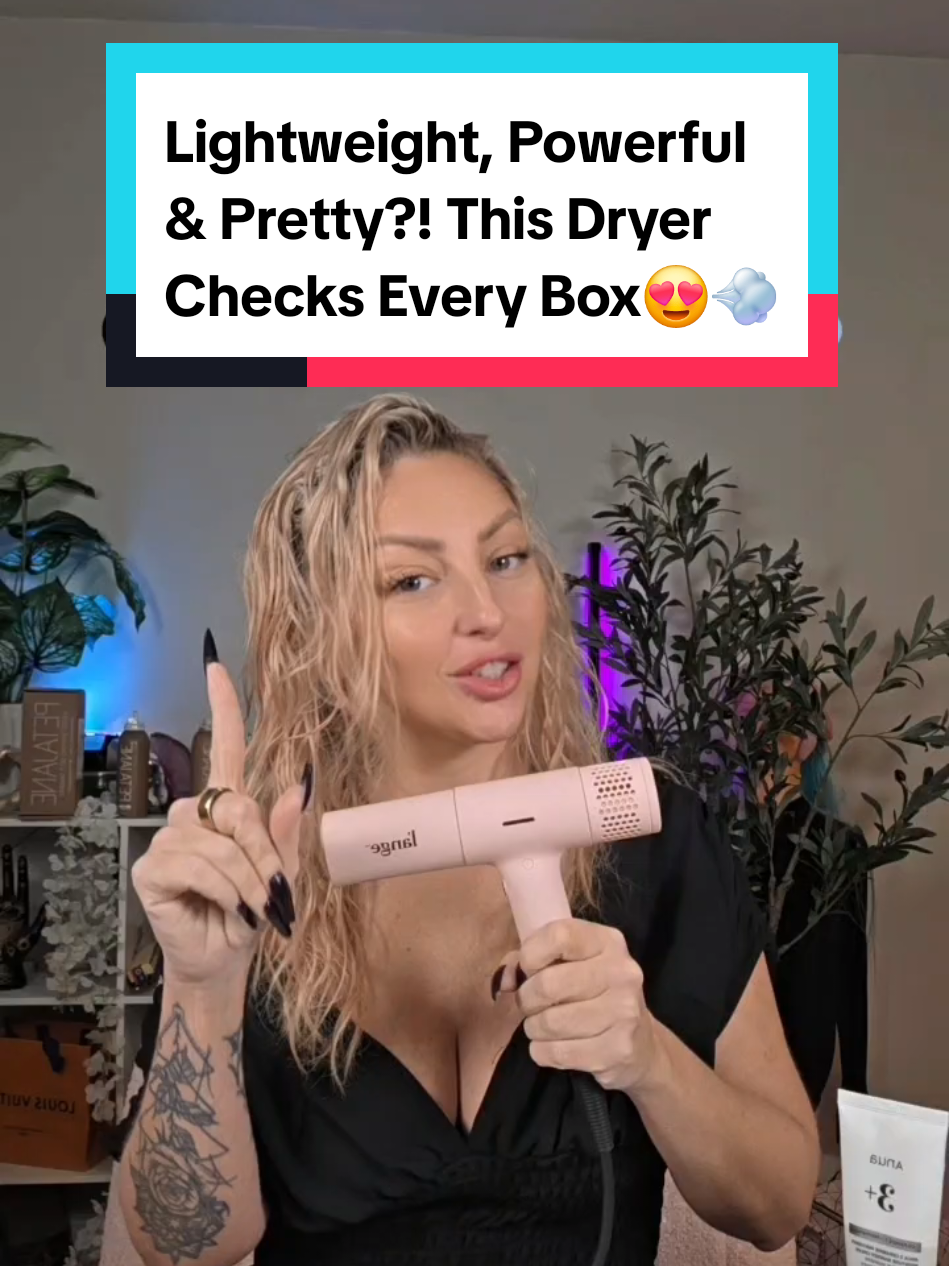 Finally found a dryer that’s lightweight, pretty, and cuts my drying time down — self-care just got easier. 💕💨 #TikTokShopBlackFriday  #TikTokShopCyberMonday ##TikTokShopCreatorPicks #creatorsearchinsights 