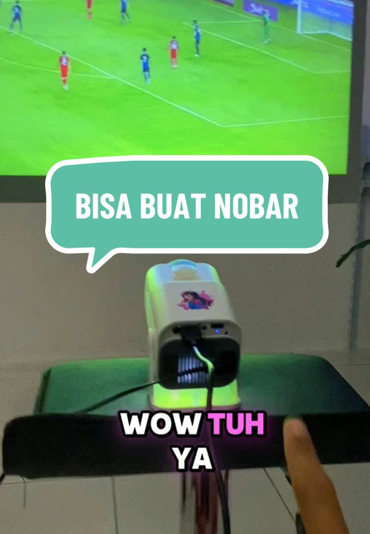Alat untuk nobar timnas pake proyektor dari smoon320 aja lebih dari cukup #proyektor #proyektormini #smoon320 