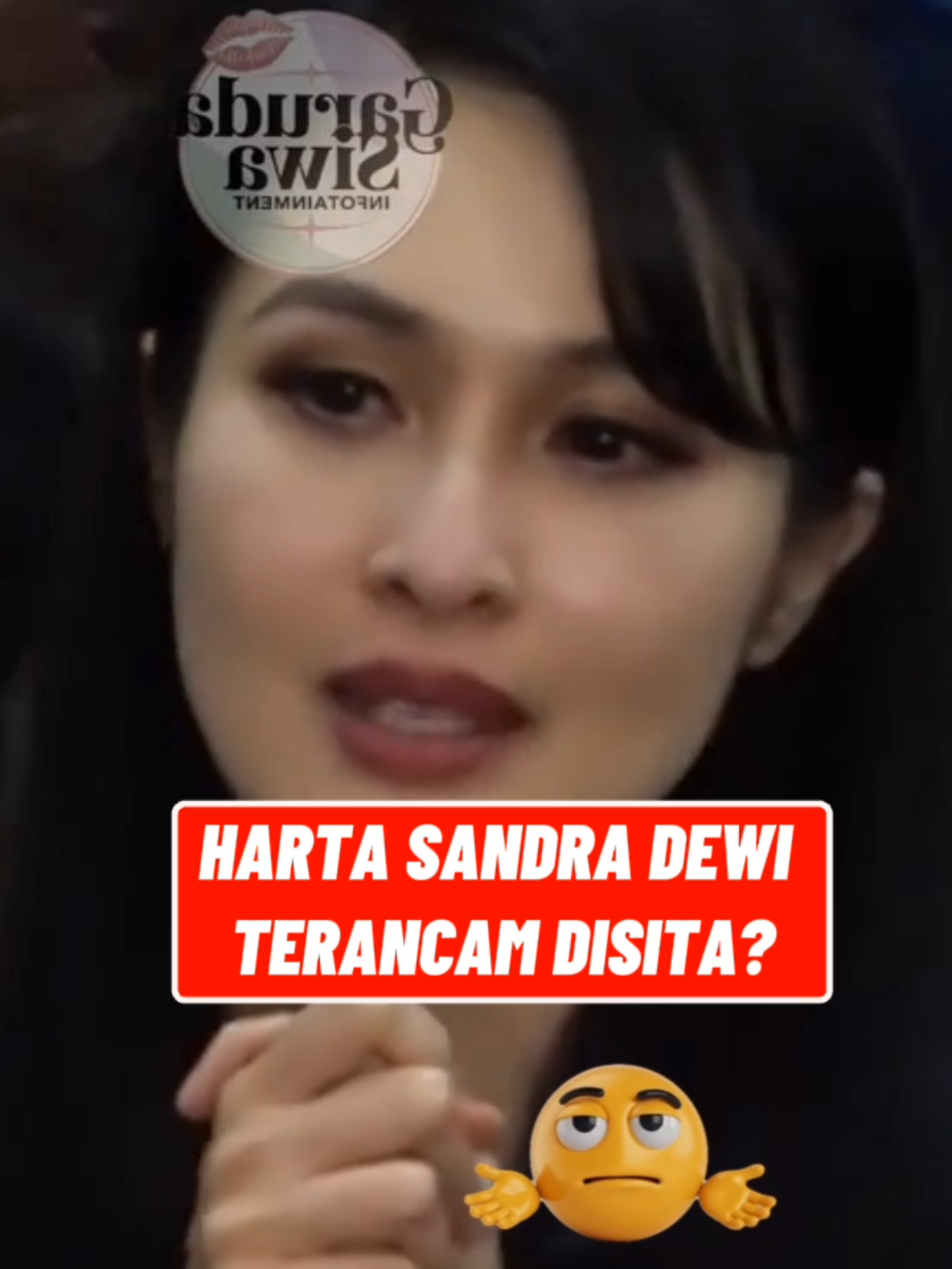 Setelah suaminya divonis, kini Sandra Dewi menghadapi babak baru. Aset-aset mewahnya ikut disita negara, padahal ia mengaku itu hasil jerih payahnya sendiri. Ada tas-tas branded, properti, dan tabungan yang jadi rebutan. Mungkinkah perjanjian pisah harta tak berlaku? Yuk, kasih tahu pendapatmu! 👇 Follow kami, banyak berita menarik lainnya, kasih like dan share ke teman-teman kamu! #SandraDewi #HarveyMoeis #KasusKorupsi #AsetDisita #PisahHarta