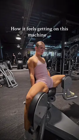 Me 🤝🏽 avoiding eye contact with ANYONE whilst on this machine 😭😭 gym fit from @DFYNE @Crocs #GymTok #legday #GymLife #relatable #funnygym 