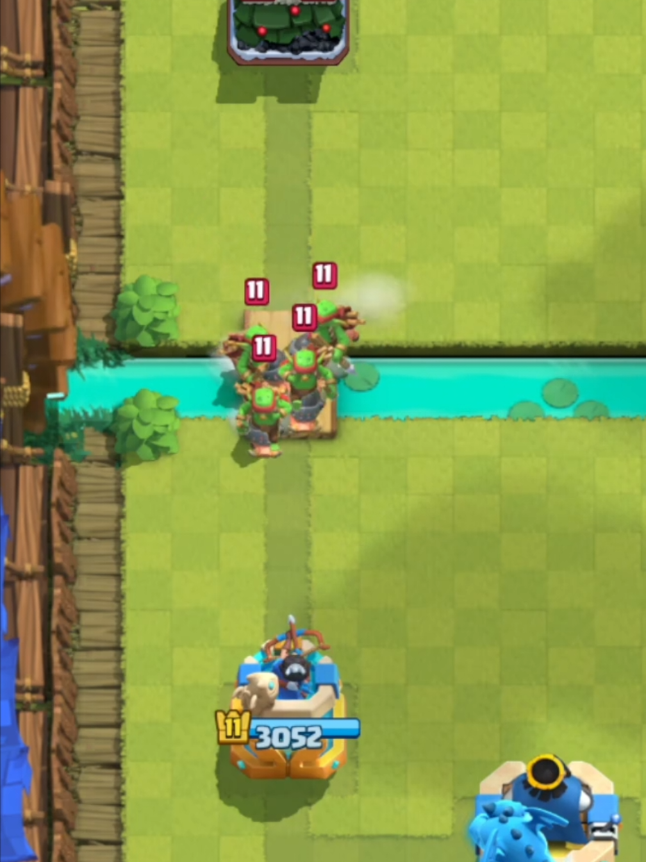 defend this push level very easy  #clashroyale #fyp #foryou #defend #viral 