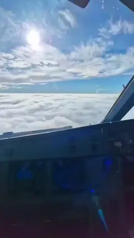 #captainrayan  #cockpit #aviation #travel  #tik_tok 