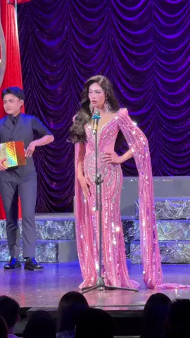 đi thi hoa hậu mà còn gặp ổng nữa @Neko Lê 👑 #tiktokgiaitri #gioilee 