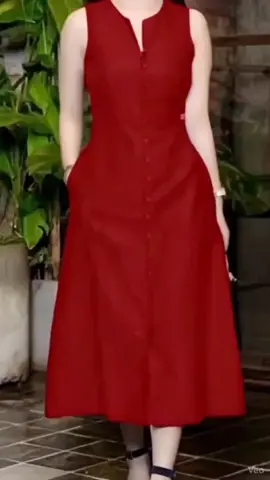 Gusto mo bang magmukhang classy pero effortless?  Suotin ang Korean Style Button Side Pocket Sleeveless Dress — presko, elegante, at may side pockets para sa dagdag style at comfort! Korean vibe, everyday confidence!  #KoreanStyle #OOTD #FashionGoals