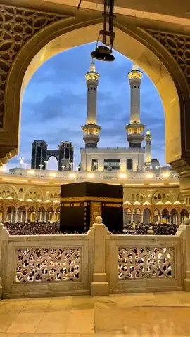 ہم وہاں جاکے واپس نہیں ائیں گے ڈھونڈتے ڈھونڈتے لوگ تک جائیں گے ♥️🥀❤️#kaba #foryou #trending #viral #islamic_video 