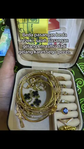 Dah pernah ngalamin dulu😌.  Gelap emasku dicuri🐶. Pasti dia liat video ini karna kan dia suka ngepoin gue🤣
