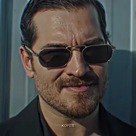 klasik Eşref tek                                        scp : yamezi                                          logo : yabani.aep                                       #eşrefrüya #cagatayulusoy #eşreftek #turkishseries #keşfetteyizzz 