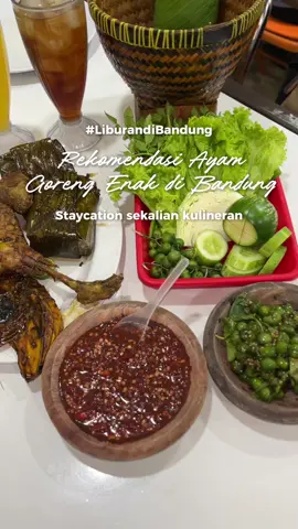 Ini dia rekomendasi ayam goreng enak yang kamu mesti coba kalau ke Bandung. Menurut aku kamu wajib cobain Ayam goreng simpang Siliwangi sama Legenda 3 Ayam soalnya rasanya itu enak banget. Nah abis kulineran enak saatnya kamu istirahat di hotel yang nyaman dan terjangkau. Aku rekomen kamu nginepnya di Sans Surapati Hotel aja. Selain harganya yang hemat, fasilitas kamarnya juga cukup lengkap loh. Jangan lupa bookingnya di Aplikasi RedDoorz biar makin hemat ya. #REDTRAVELERS #berkeSANS #SansVibesSurapati #hotelbaudget #hotelbandung  