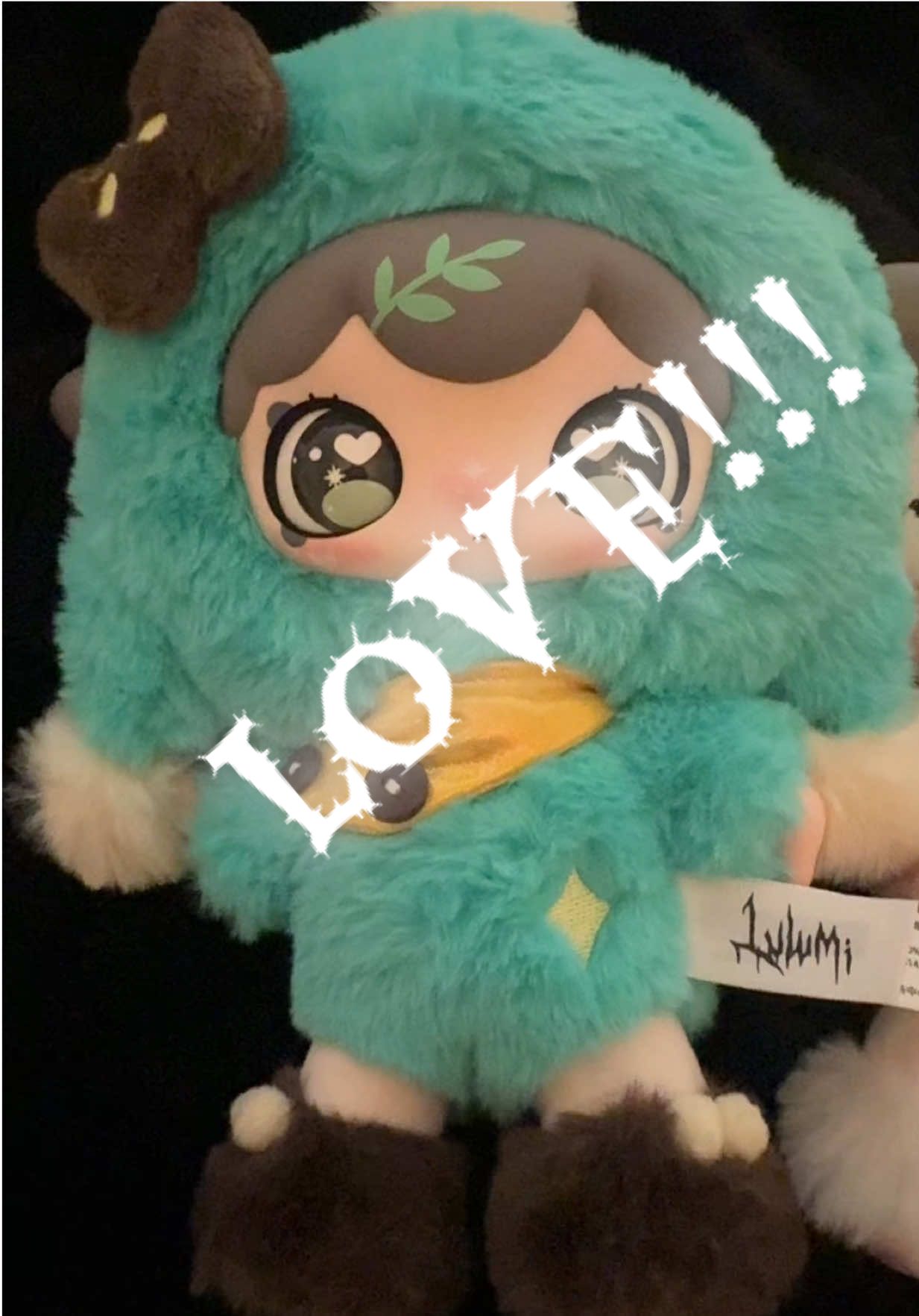 These are the cutest toys they’re compact enough to put on a bag and bold enough to stand out the eyes move. They have the cutest details if you’re looking for gifts this is definitely the way to go, especially for your collector, friends or family members.  #lulumi #toys #toycollector #fyp #uju 