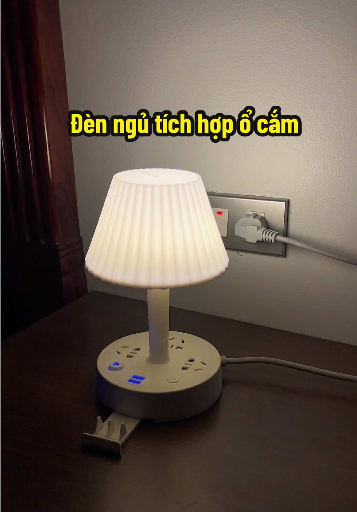 💕 Đèn ngủ để bàn thông minh . Tích hợp ổ cắm USB .Ưng thật #viral #denngu #denngutichhopodien #dennguthongminh #denngudecor 