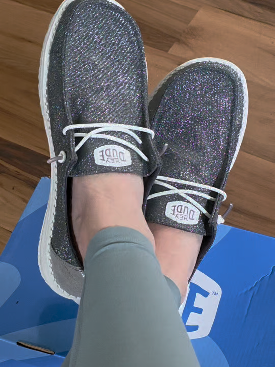 Comfort and style with @HeyDude I am actually obsessed with these shoes and they go with virtually everything. These look good with and without socks and I love the sparkle.  #heydudeshoes #shoelovers #comfyshoes #heydudes #shoestyle 