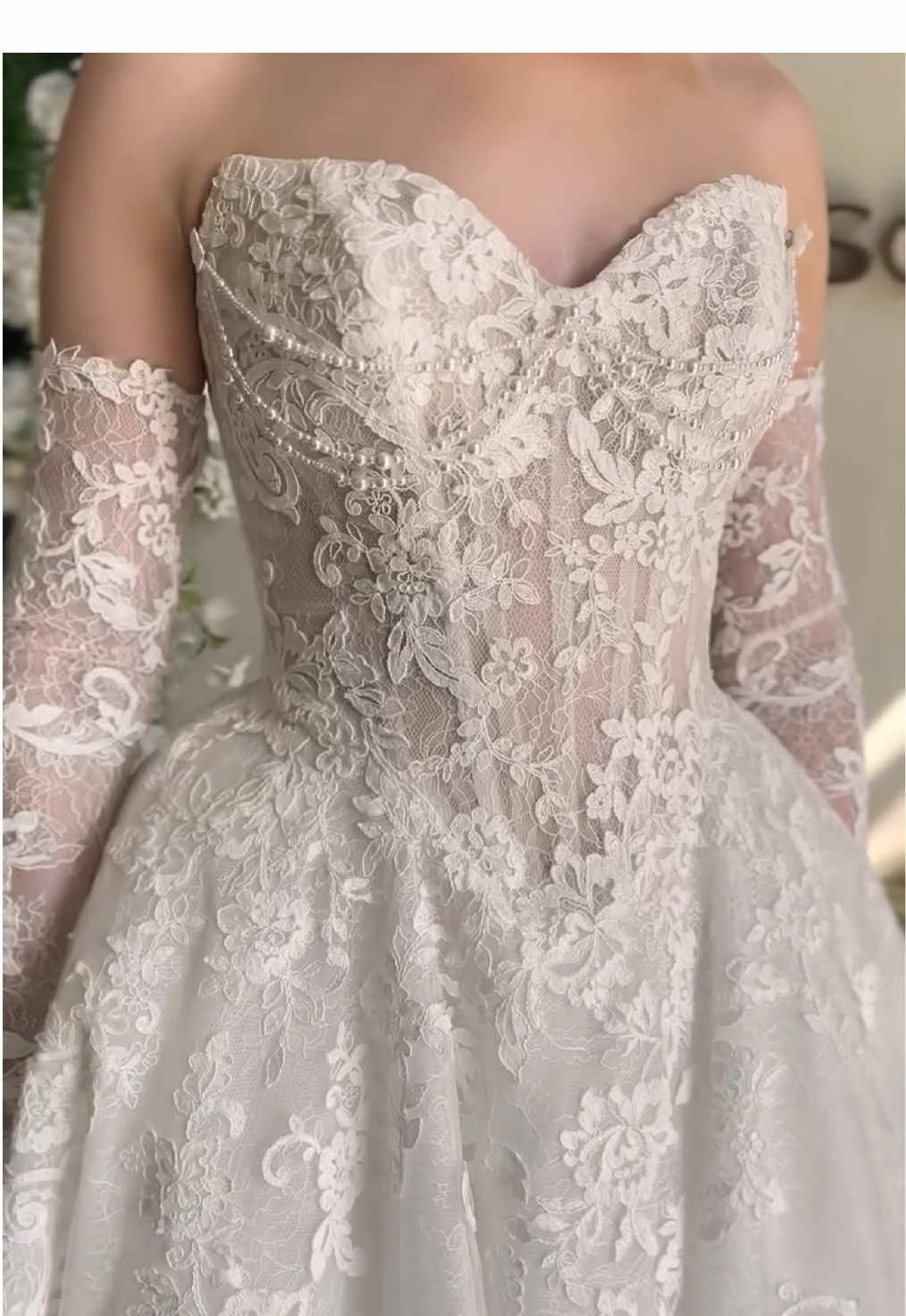 The magic & versatility of VALEN 🕊️  Retailer: @Sophia Grace Couture  #weddingdress #2026bride #weddingdressshopping #weddinginspo #bridetok 