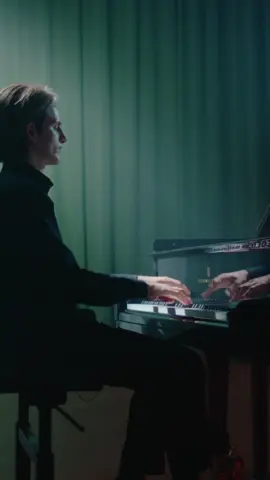 Some Liszt interpretations for this #newmusicfriday. This is the incredible Yoav Levanon🎹😍 #piano #liszt #lisztpiano #classicalmusic 