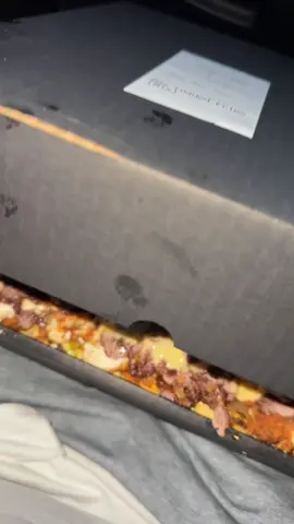 Probably one of the best munch boxes I’ve ever had from Straight Outta Nashville in Manchester 🤤🍔🐔 #straightouttanashville #manchester #fyp #fy