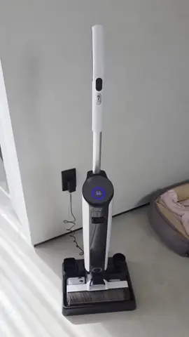 Máquina de limpeza 3 em 1 aspirar, lavar e secar Bivolt motor de tração bateria extra grande inclui balde de autolimpeza #MáquinaDeLimpeza3em1 #AspirarLavarSecar #Bivolt #MotorDeTração #BaldeDeAutolimpeza 