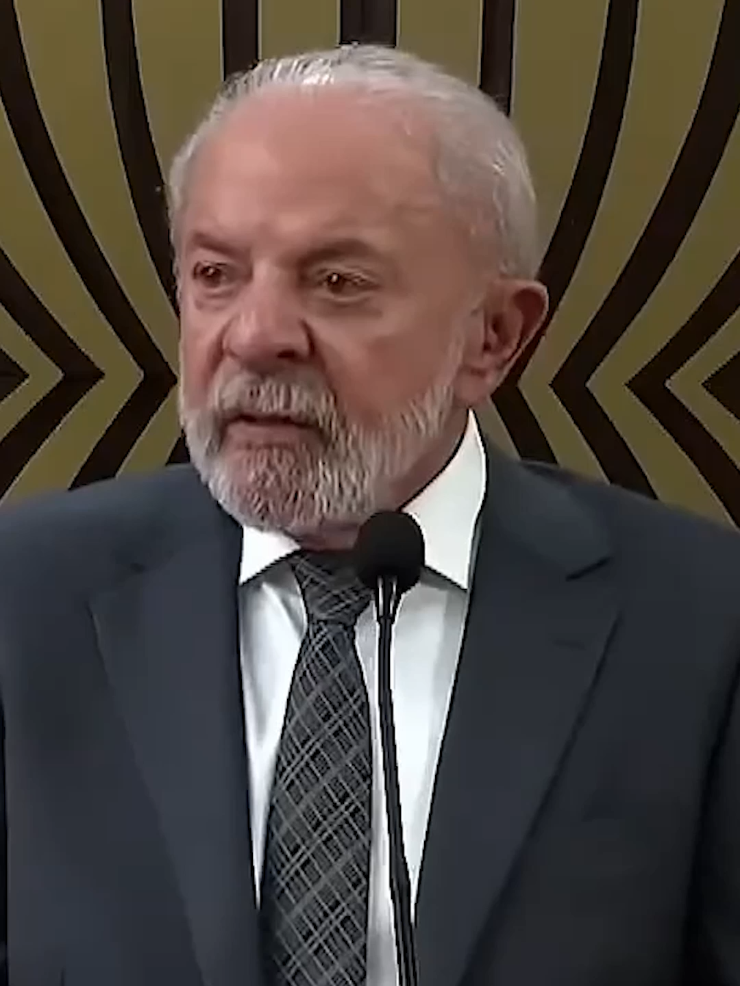 O presidente Lula disse nesta sexta-feira, 24, em Jacarta, na Indonésia, que traficantes de drogas são 