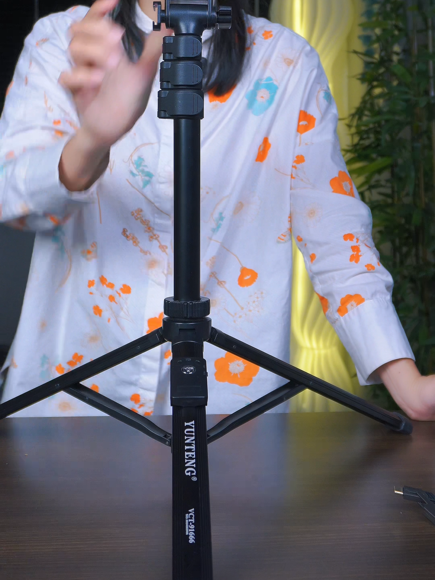 Gậy chụp hình chịu gió tốt #gaychuphinh #tripod #hongnguyenrv