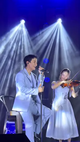 #โลกทั้งใบ By #กันนภัทร  #gunnapat  #35thGunNapatBirthday #fyp 