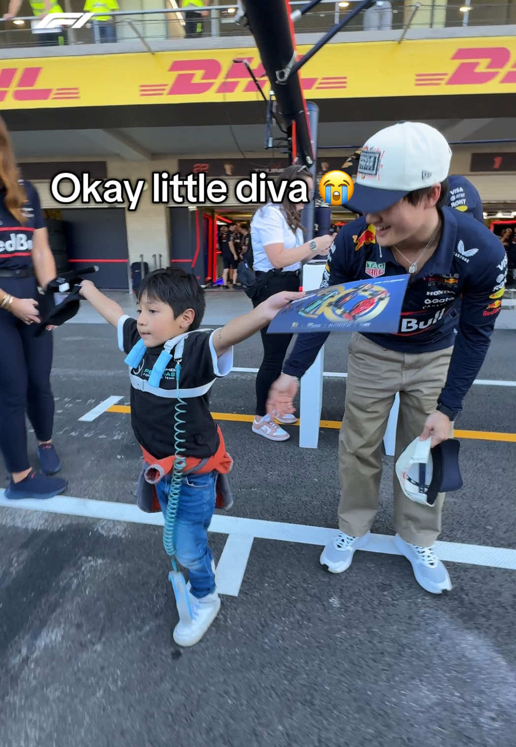 this little guy stole the show (and loved the spotlight) 🥹😂 #f1 #mexicogp #yukitsunoda @Red Bull Racing 