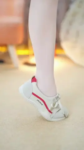 Sepatu sneakers wanita sport #sepatuwanita #sepatuolahragawanita #sepatusneakerswanita #sepatusport 