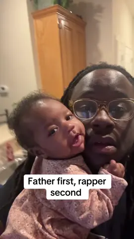 Lil multitasking 😂