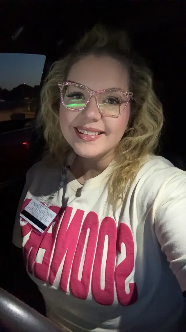 I’m obsessed with two things recently NEW GLASSES and All the fun scrub colors! The new glasses are 🔥🔥though and I am having so much fun switching them out and wearing different ones each day!  #zeelool #scrubs #nurse #nursesoftiktok #nurselife 