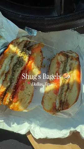 The tomato basil is so good😋 Have you tried Shug’s bagels yet?  #dallas #dallastx #dallaseats #dallasinfluencer #thingstodoindallas 