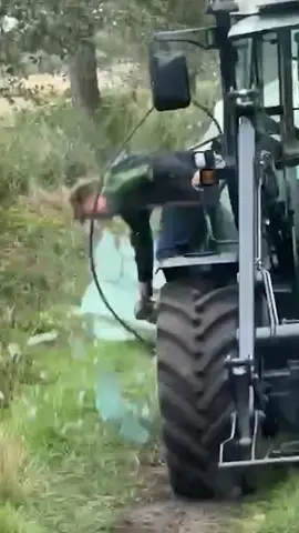 Pray to God while working #prank #scare #LearnOnTikTok #funnymoments #fail 