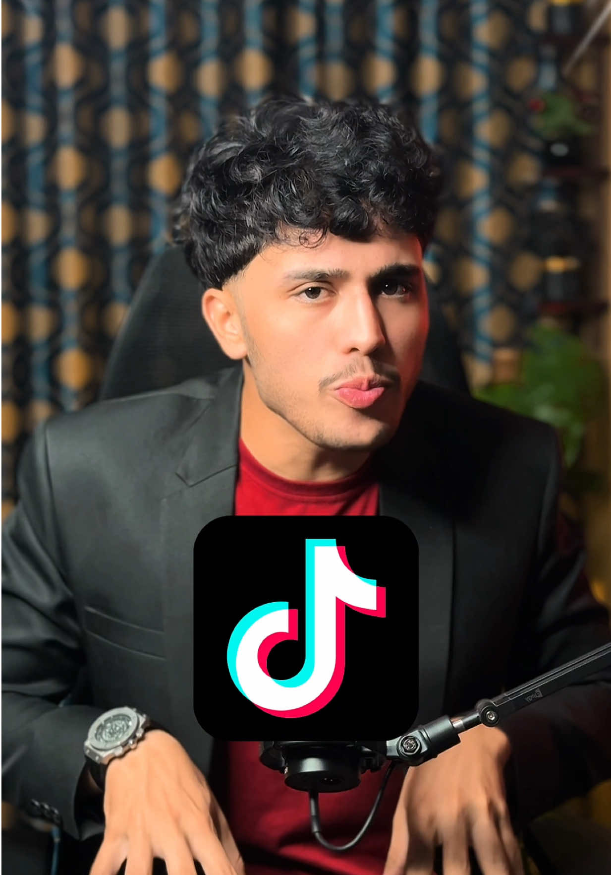 Mentioned your favourite TikToker 😍  @خانہ بـͫـͣـͥــدوش #trending #tiktok #duet #khanabadosh #khaleeq_world 