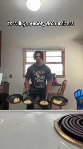 YOU SAW 3 BUT HOW ABOUT 4?!?! #egg #flip #viral #xrhea #fyp 