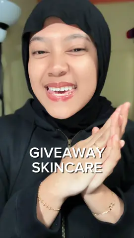 Ini video udah gue buat dari tanggal 20. Tapi karena jadwal postnya padat jadi gue baru bisa upload hari ini jadiiiii next GA gue umumin di igs yaaa. Syaratnya ikut GA 1. Follow tiktok gue @anitandrn dan @nataasyads  2. Follow instagram gue Anitandrn dan adek gue tasya.dws 3. Komen permasalahan kulit kalian beserta nama ig ( contoh, banyak bekas jerawat ig : @namaigkalian ) 4. Support konten yg gue dan adik gue buat dengan komen yg related bukan (pertama, kedua dll) 5. Jangan Spam, SPAM = BLOCK!!! #giveawayindonesia #giveawayskincare #giveaway #skincaregratis #skincareroutine