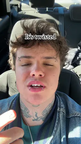 Like COME ON NOW | #silvaandgold3 #fyp #queer #wa #androgynous 