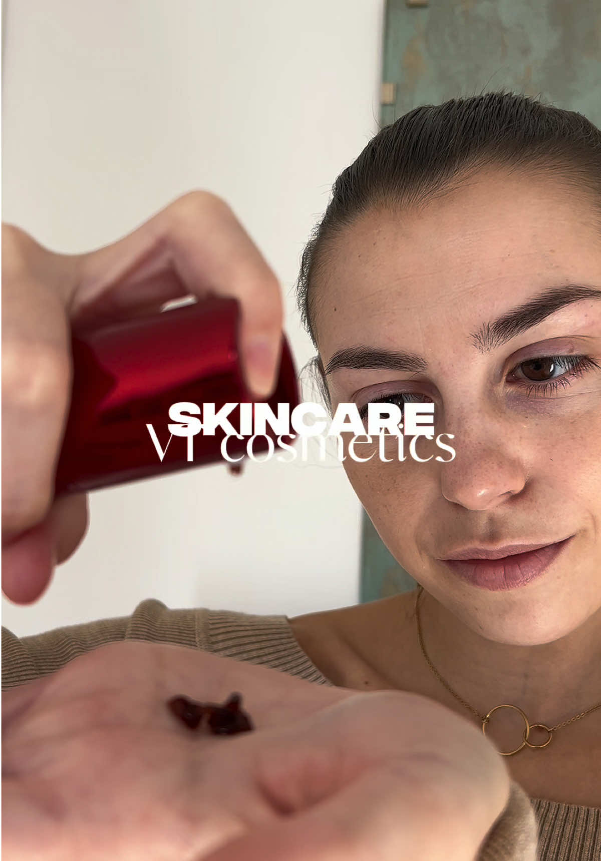 ✨ 4 favoritos de YesStyle que sí funcionan (piel glow asegurada) 💧   🔹 VT Cica Reedle Shot Booster – prepara la piel y mejora la absorción   🔹 Cica Toner – calma e hidrata sin dejar sensación pegajosa   🔹 Radiance Serum – ese brillo sano que tanto buscamos   🔹 Moisture Hyalon Capsule Cream – hidratación profunda en cápsulas 💙   Usa mi código CRIS0770 en YesStyle para ahorrar 💸    #vtxyesstyle #skincarecoreana #vtcosmetics @VT Cosmetics US @YesStyle #yesstyleinfluencers #CapCut 