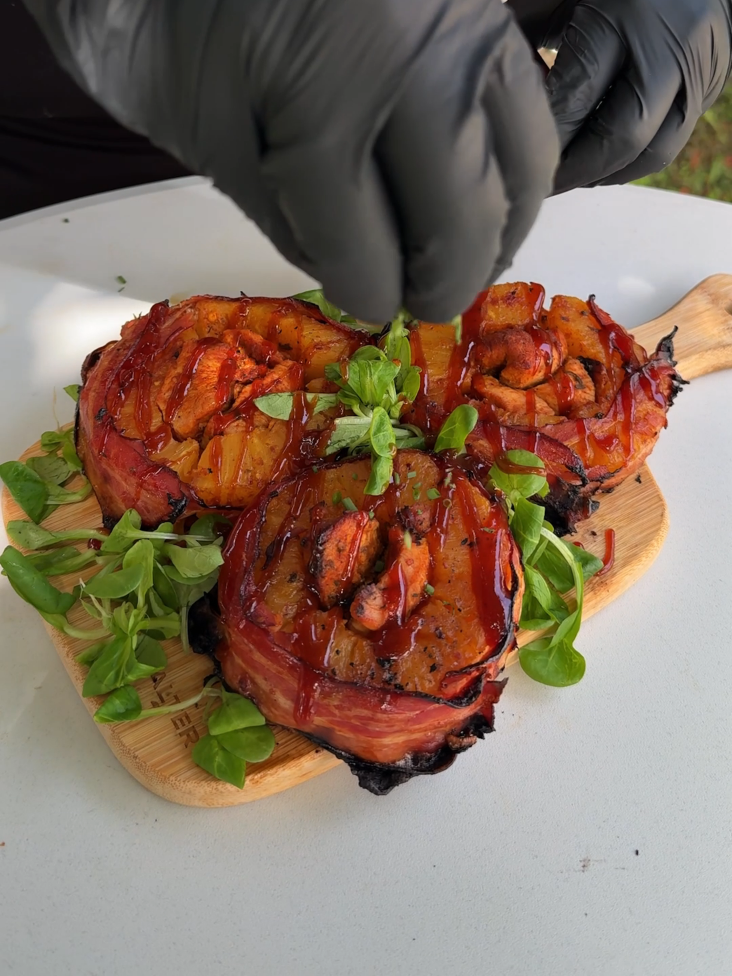 BBQ Chicken Stuffed Pineapple! BBQ paradise in a pineapple 🍍🔥 #fyp#usa🇺🇸#pineapple#bbq