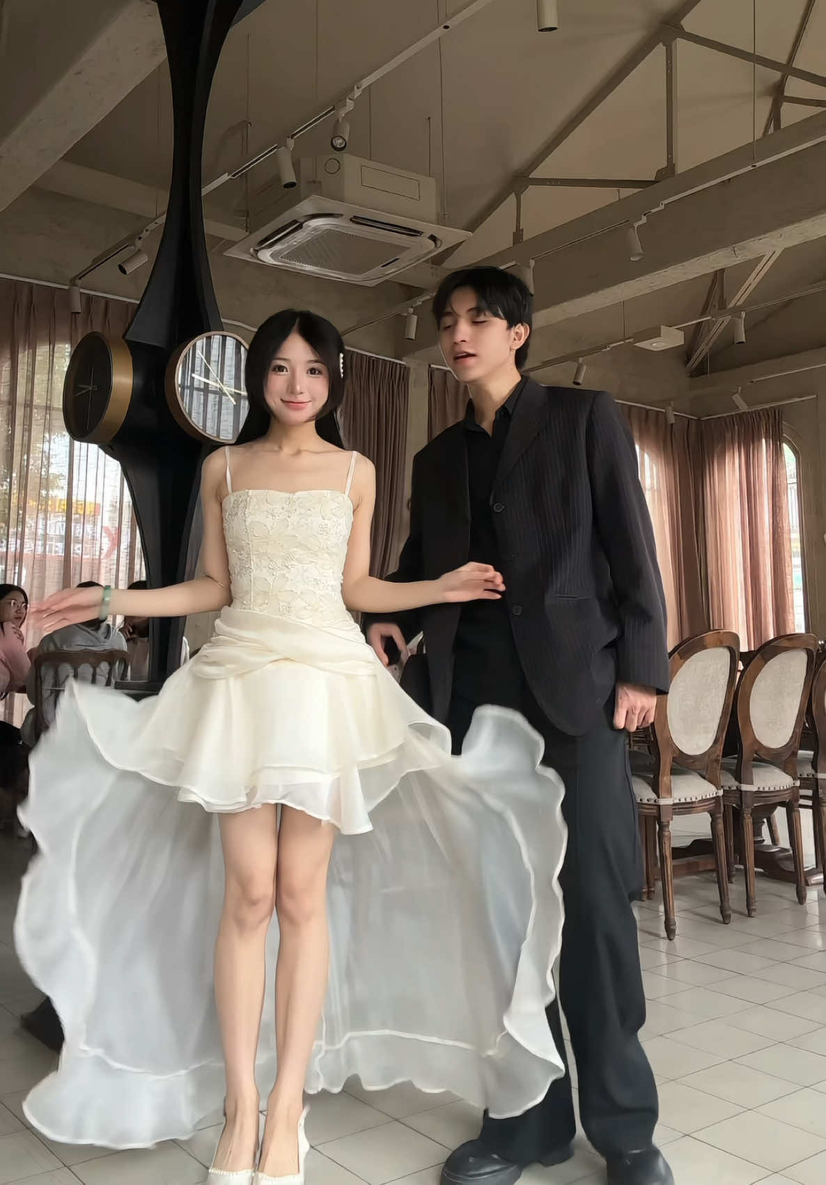 Cái váy mặc zo như công chúa ấy tr🫨. @Simbabo by Miu #viral #outfitideas #myoutfit #váyxinh #outfit 